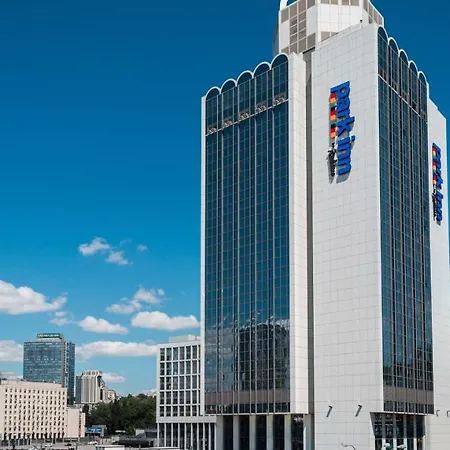 Park Inn By Radisson Kyiv Troyitska-3